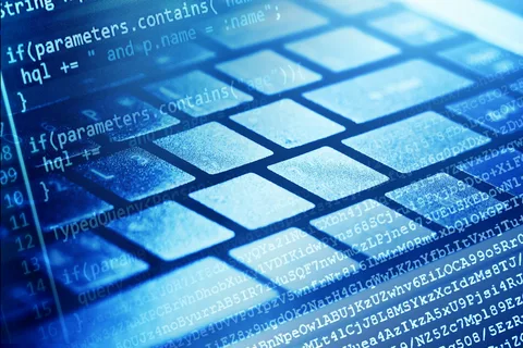 El Lenguaje del Futuro: Por Qué Aprender Python y JavaScript Ahora.